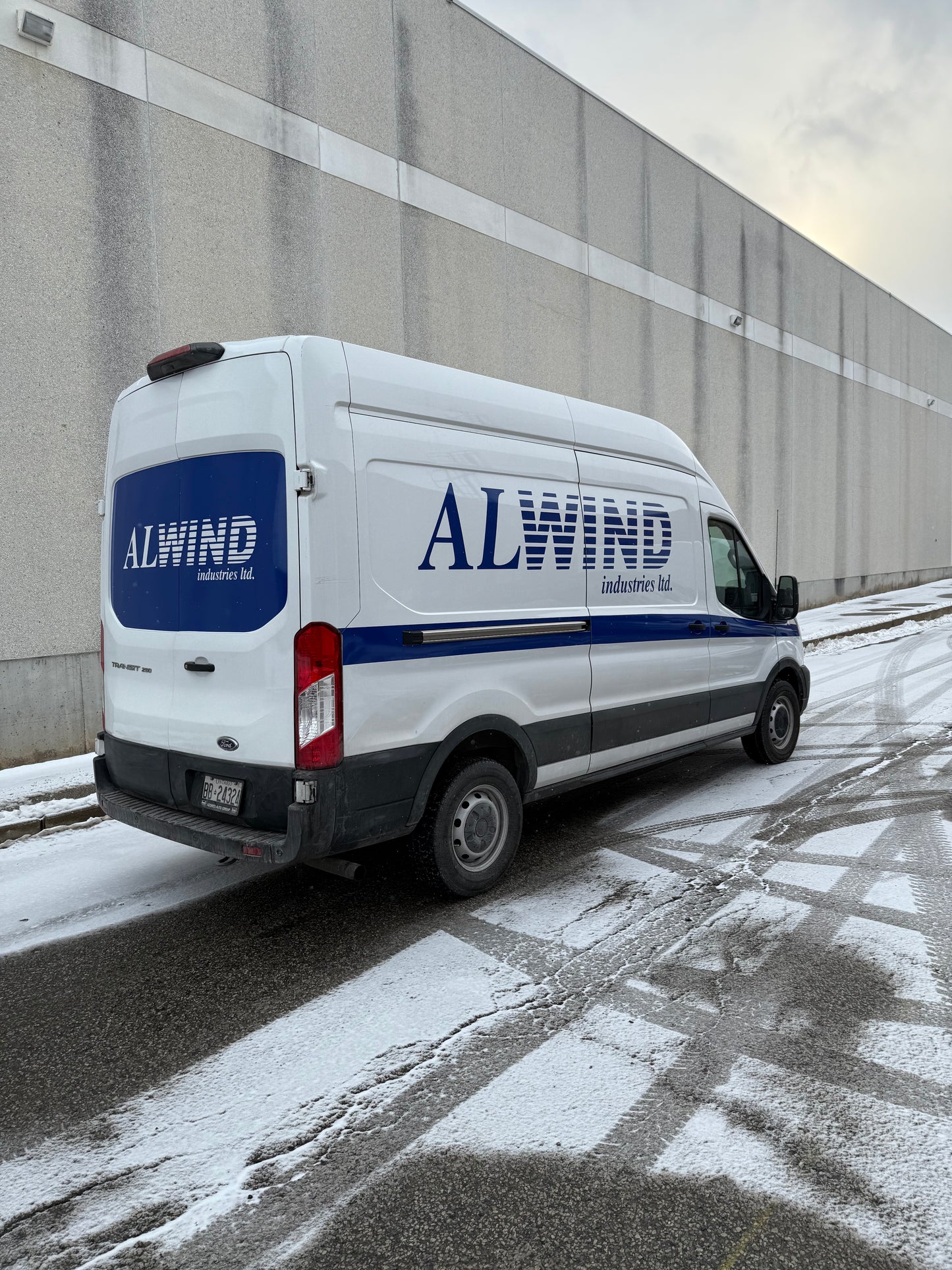 Van Wraps Toronto | Print Me Logo